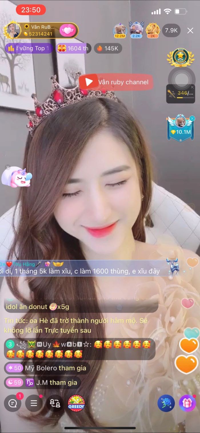 Vân Ruby gây sốc khi nhận được donate khủng của người hâm mộ - Hình 2