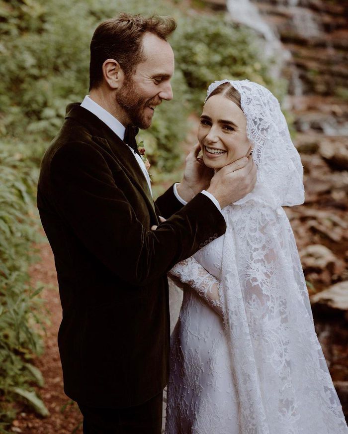Váy cưới cổ tích của Lily Collins - Hình 2