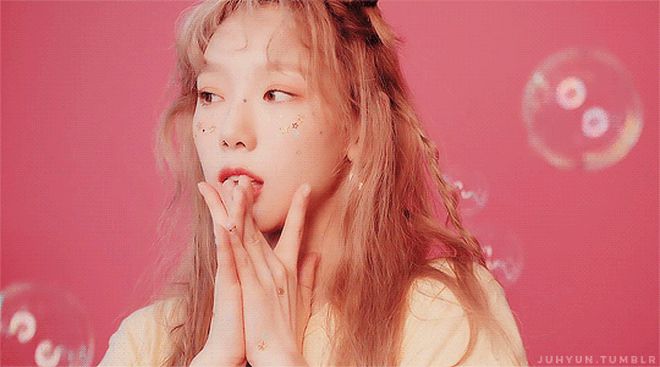 Bức ảnh tiên tri 14 năm trước: Taeyeon chụp với 3 đứa trẻ, giờ cả 3 thành idol, choáng hơn là màn hack tuổi của nữ ca sĩ - Hình 18