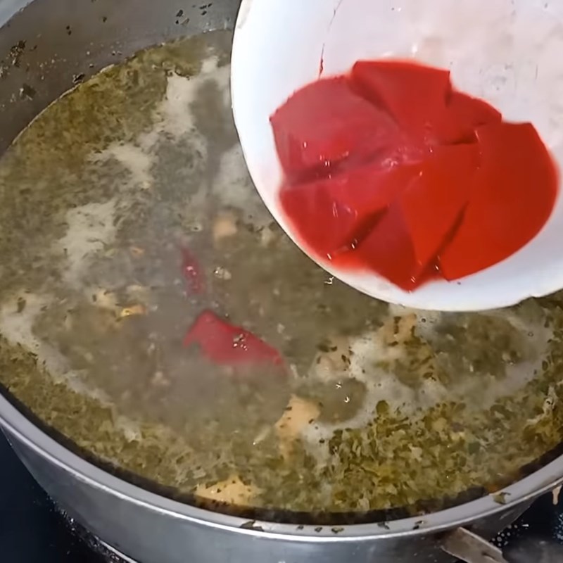 Cách nấu canh lá đắng với lòng lợn lạ miệng thơm ngon chuẩn vị xứ Thanh - Hình 11