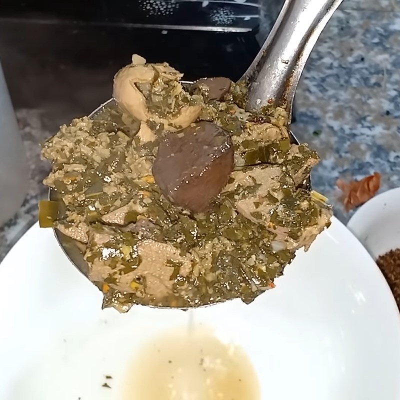 Cách nấu canh lá đắng với lòng lợn lạ miệng thơm ngon chuẩn vị xứ Thanh - Hình 13
