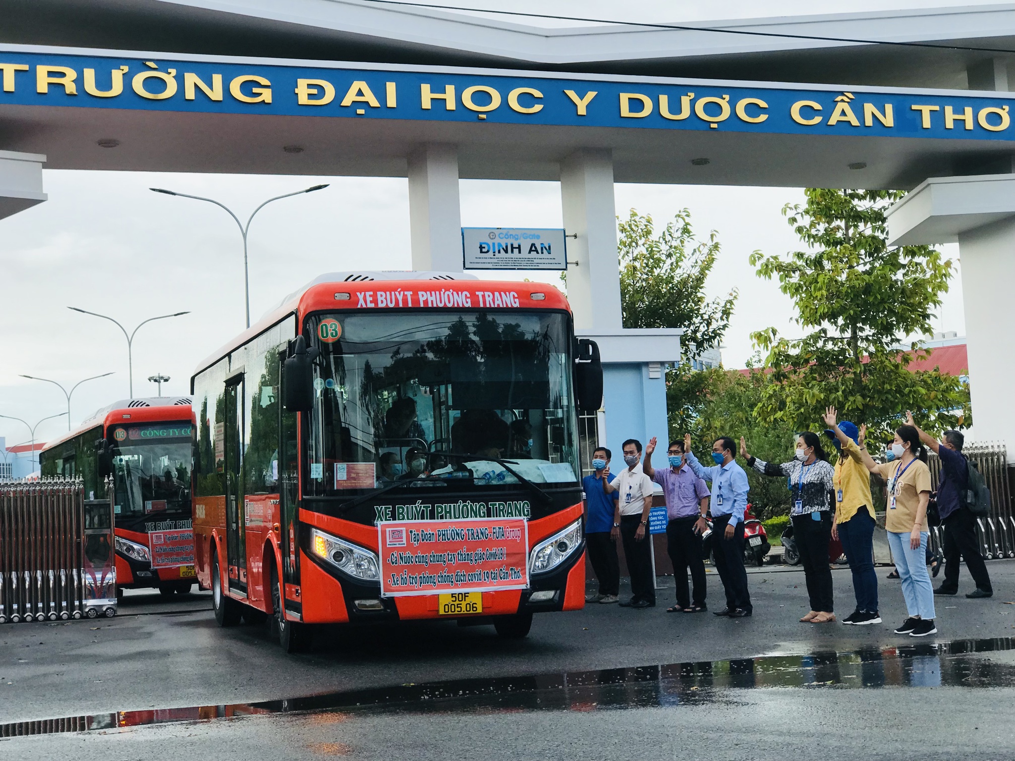 Hơn 1.000 sinh viên ngành y tình nguyện tham gia chống dịch Covid-19 tại Cần Thơ - Hình 2