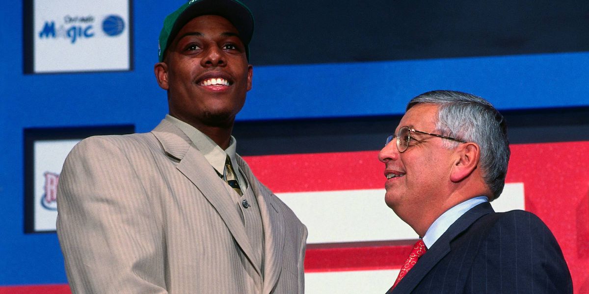 Kỳ án của Paul Pierce: 11 nhát dao đẫm máu và sự trở lại thần kỳ 20 năm trước - Hình 2