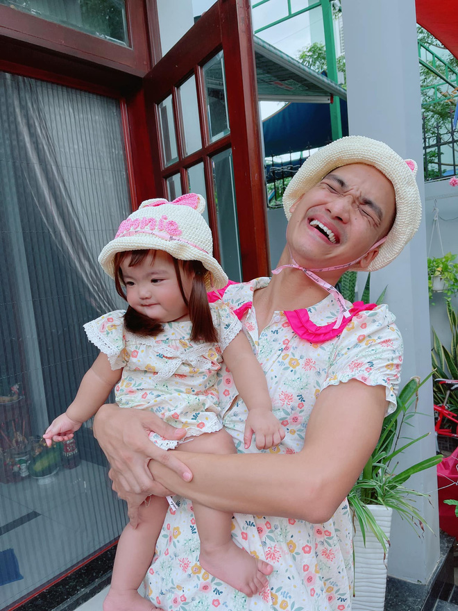Nước đi không thể ngờ: 1 sao nam Vbiz mặc váy của vợ, lý do được tiết lộ khiến cõi mạng cười muốn xỉu - Hình 3