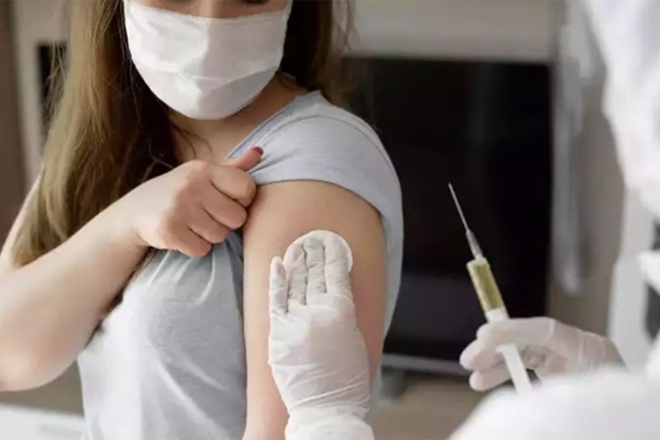 phan ung sau tiem vaccine covid 19 giua nam va nu khac nhau the nao 912 6016994