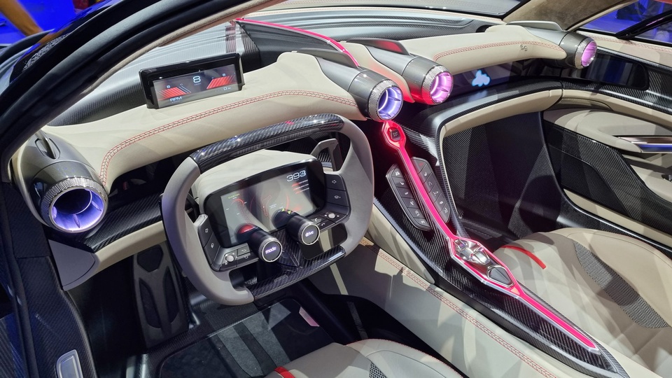 Siêu xe Trung Quốc Hongqi S9 ra mắt với mục tiêu đánh bại Lamborghini - Hình 4