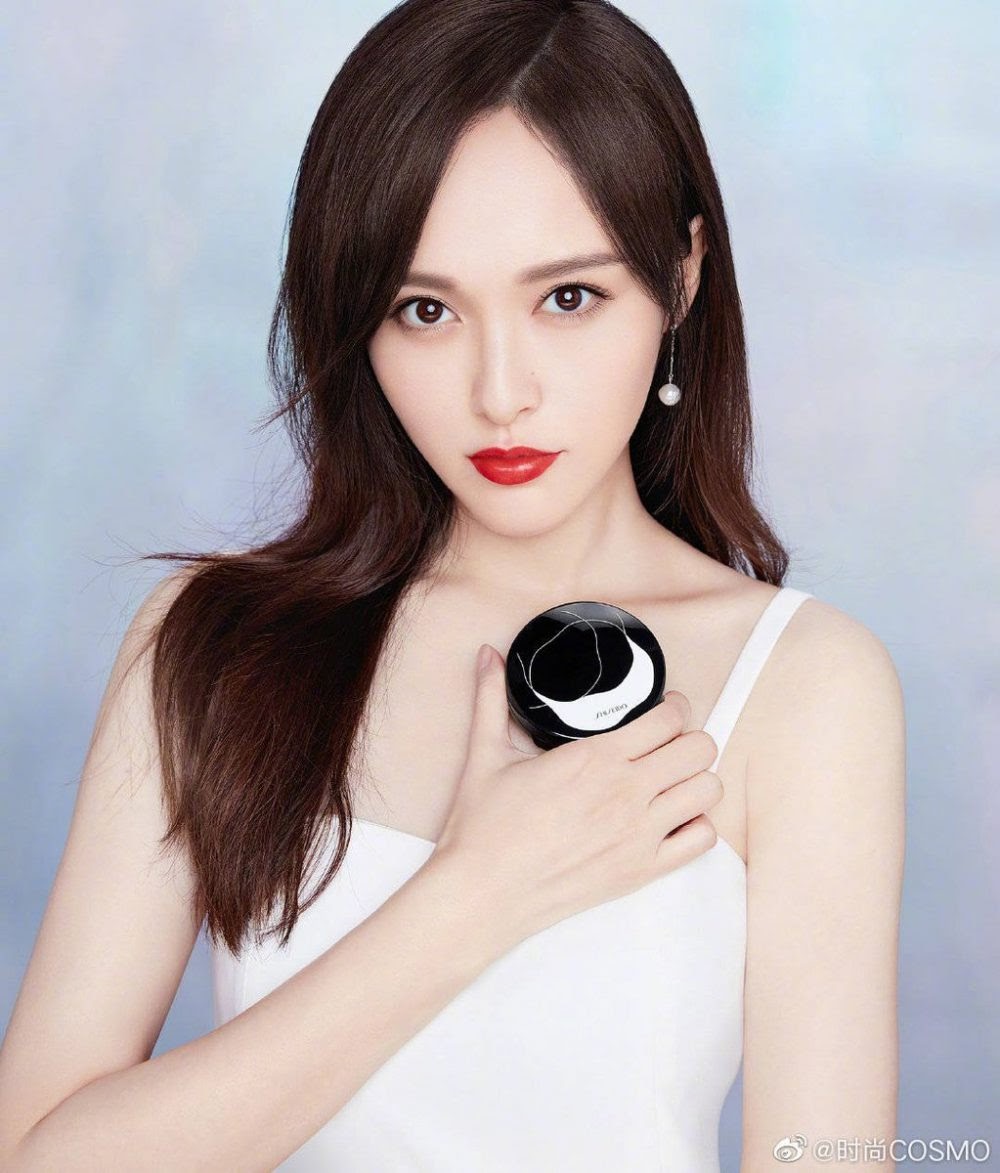 Song Ji Hyo, Đường Yên, Yoo In Na và những mỹ nhân showbiz khổ sở vì bad boy - Hình 4
