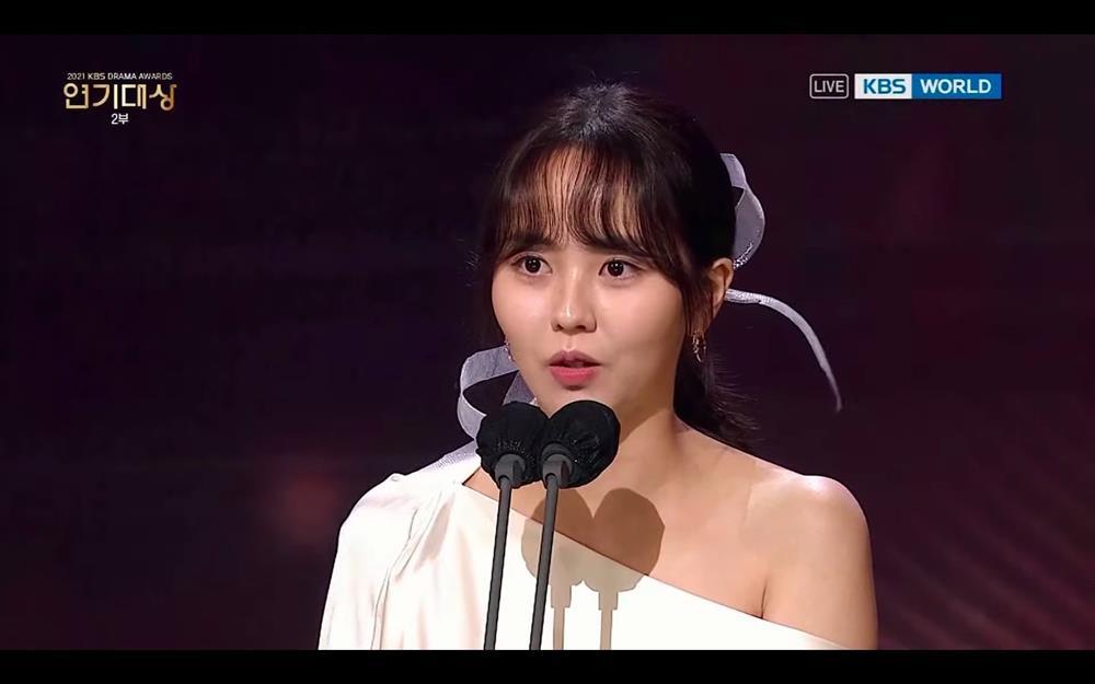 Cặp sao nhí Kim Yoo Jung - Kim So Hyun khoe visual xuất sắc - Hình 12