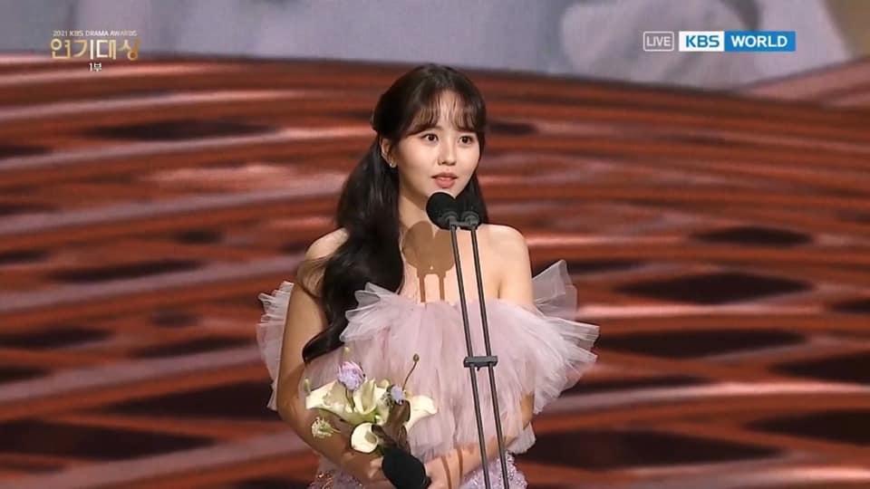 Cặp sao nhí Kim Yoo Jung - Kim So Hyun khoe visual xuất sắc - Hình 9