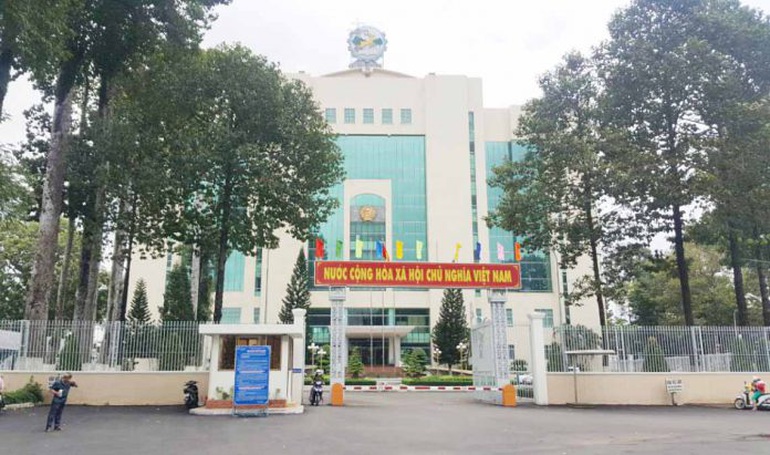Chủ tịch UBND tỉnh Đồng Nai lười tiếp công dân - Hình 1
