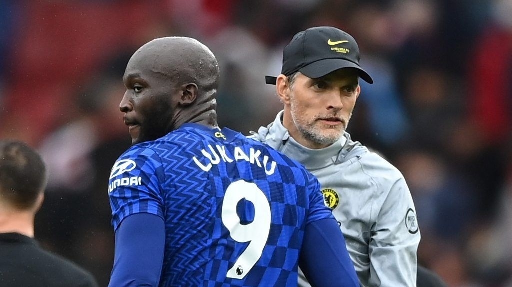 HLV Tuchel bực mình Lukaku phá Chelsea lúc dầu sôi lửa bỏng - Hình 2