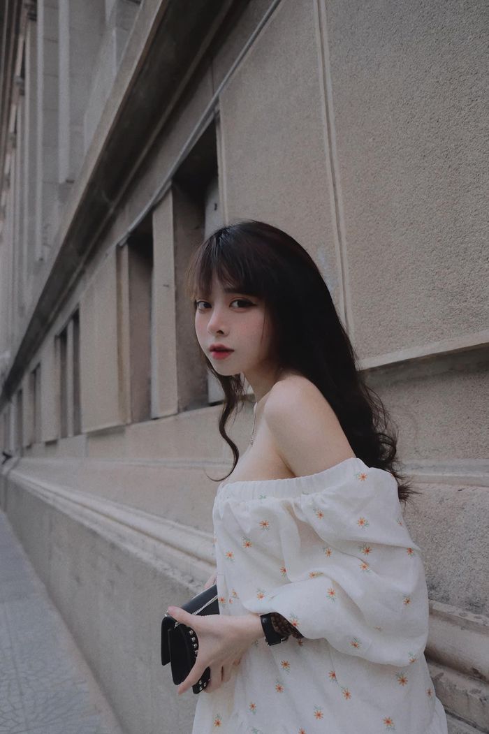 Hot girl Nam Định lộ vòng 3 tuyệt mỹ gây sốt mạng xứ Trung - Hình 6