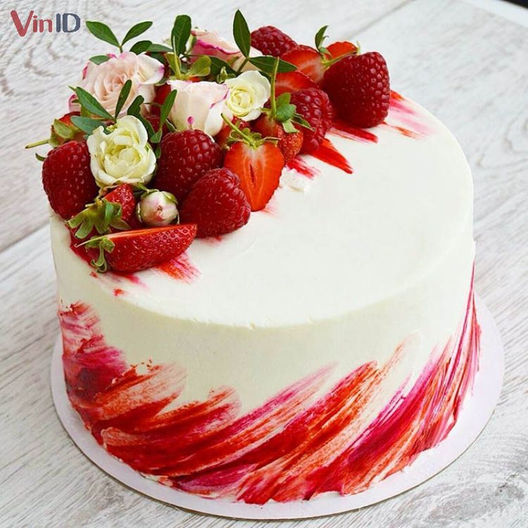 Hướng dẫn cách làm bánh kem dâu tây mềm mịn, tươi ngon - Hình 12