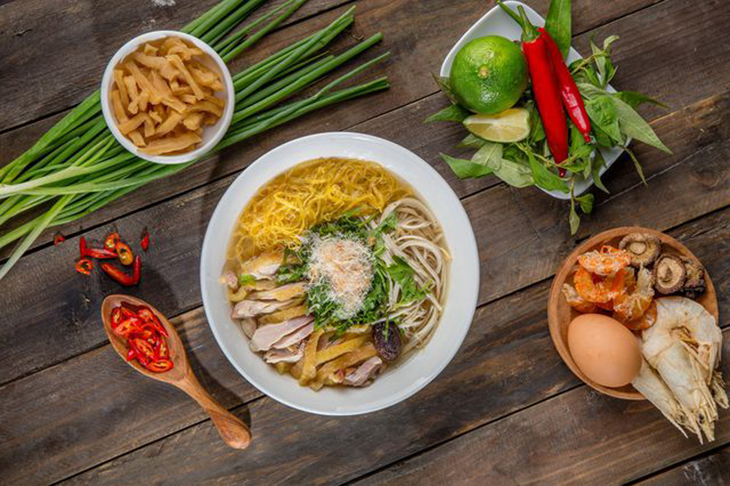 Hướng dẫn cách nấu bún thang ngon, chuẩn vị Hà Nội - Hình 12