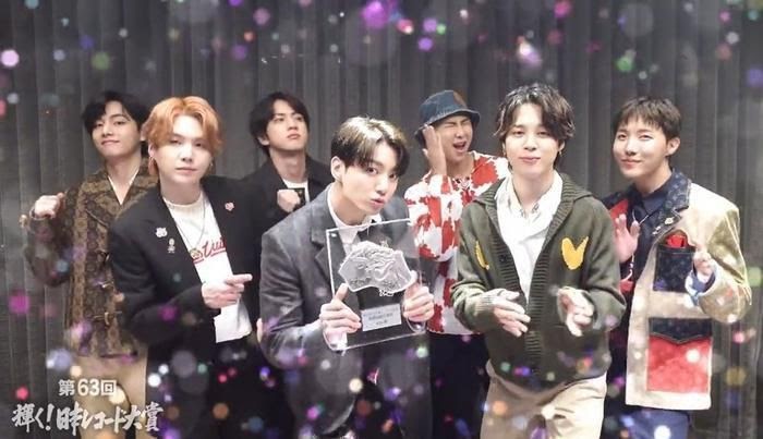 Jungkook (BTS) lập kỷ lục Guinness thế giới ngay đầu năm 2022, RM lên tiếng về tin hẹn hò - Hình 5