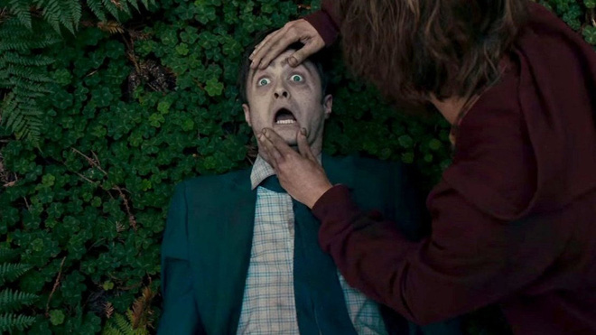 Loạt phim đỉnh cao của dàn cast Harry Potter xem mà nghiện: Chết mê Emma Watson đóng cổ trang, Daniel Radcliffe hóa... xác chết bệnh hoạn! - Hình 2