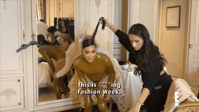 Năm 2021 của Kim Kardashian: Đã ngán cảnh khoe ngực phồn thực, quyết phải nhồi nhét đến bức tiểu mới thôi - Hình 19