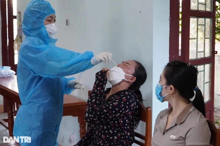 Ngày 1/1, cả chục nghìn F0 cộng đồng, lo ngại dịch bùng phát trong năm mới - Hình 2