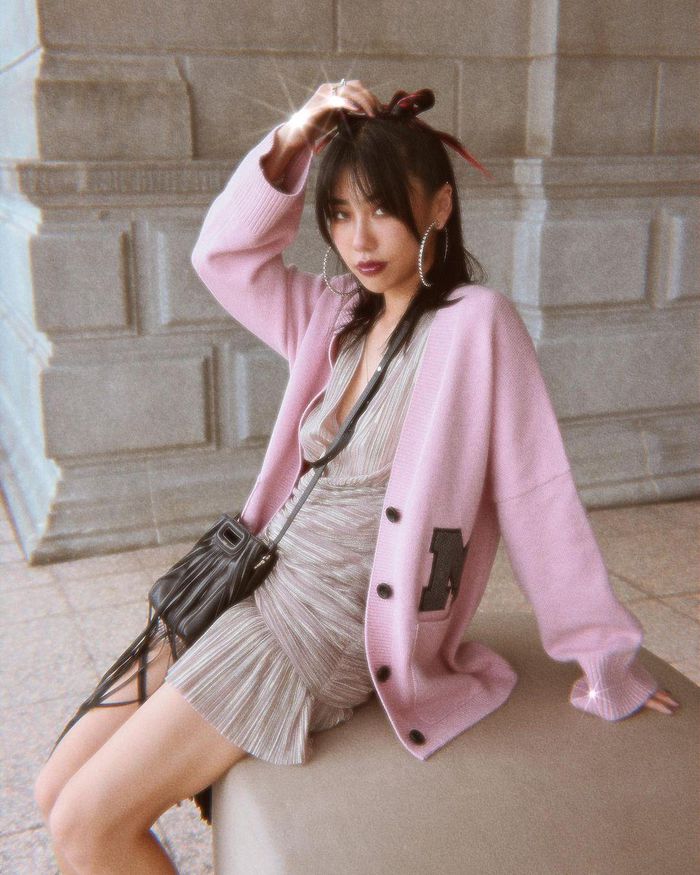 Siêu rich kid Singapore đủ combo đẹp và giỏi làm dân mạng chế.t mê - Hình 2