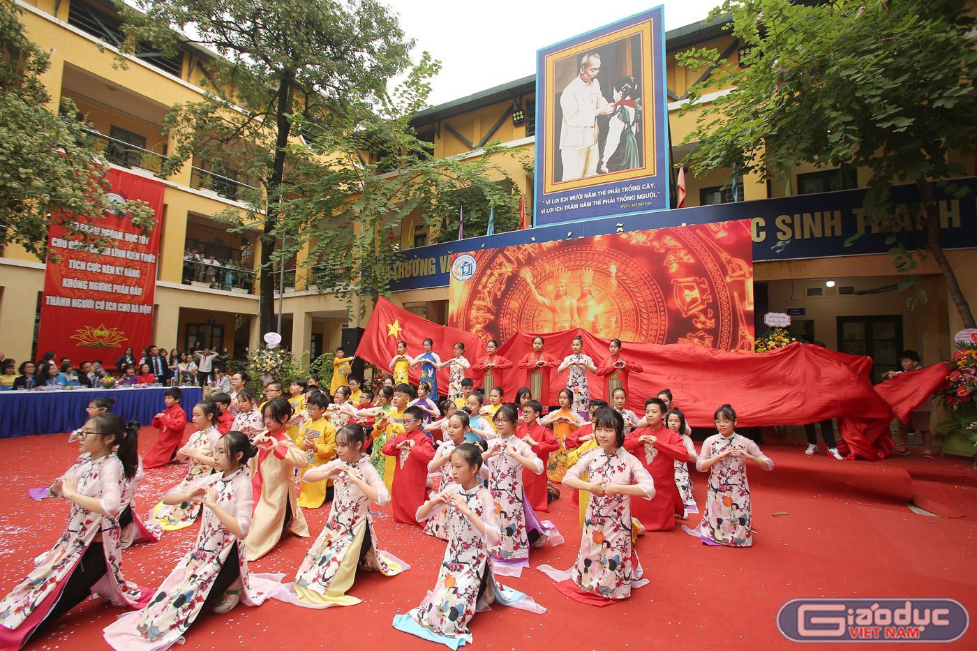 Trường tôi 3 thầy cô Lý, Hóa, Sinh cùng dạy nối tiếp môn KHTN theo từng chương - Hình 2