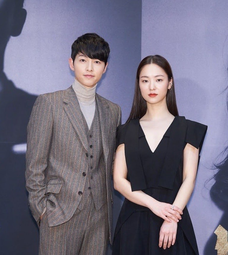 Song Hye Kyo lần đầu đăng ảnh thân mật ngoài đời với Jang Ki Yong sau 3 năm ly dị Song Joong Ki - Hình 4