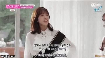 Bắt trọn khoảnh khắc ngọt ngào giữa Wonyoung và cựu thành viên IZ*ONE, khác xa cảnh lườm nguýt, cười đểu năm nào? - Hình 2