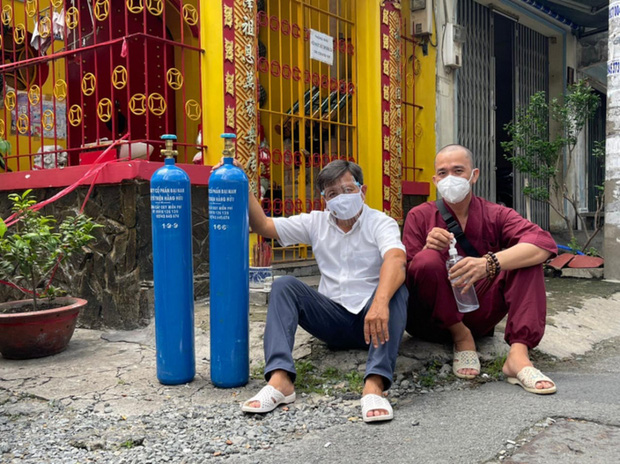 Bà Phương Hằng réo tên Cát Tường, ẩn ý nói Việt Hương cấu kết Đoàn Ngọc Hải giữ 27 tỉ tiền từ thiện - Hình 8