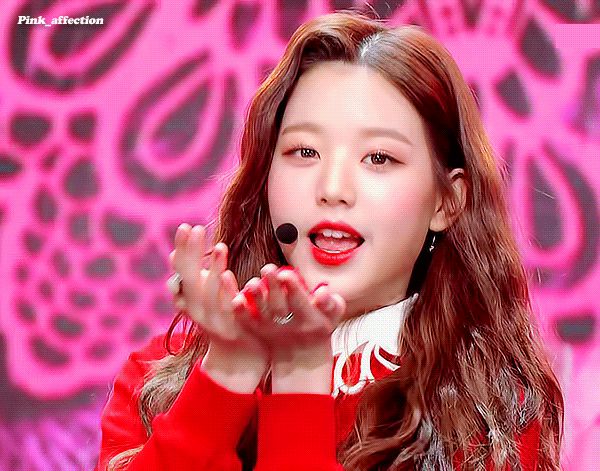 Wonyoung biến hình ảo diệu quá: Từ IZ*ONE đến IVE ngoại hình khác biệt rõ ràng, xem sân khấu live là nhận ra! - Hình 5