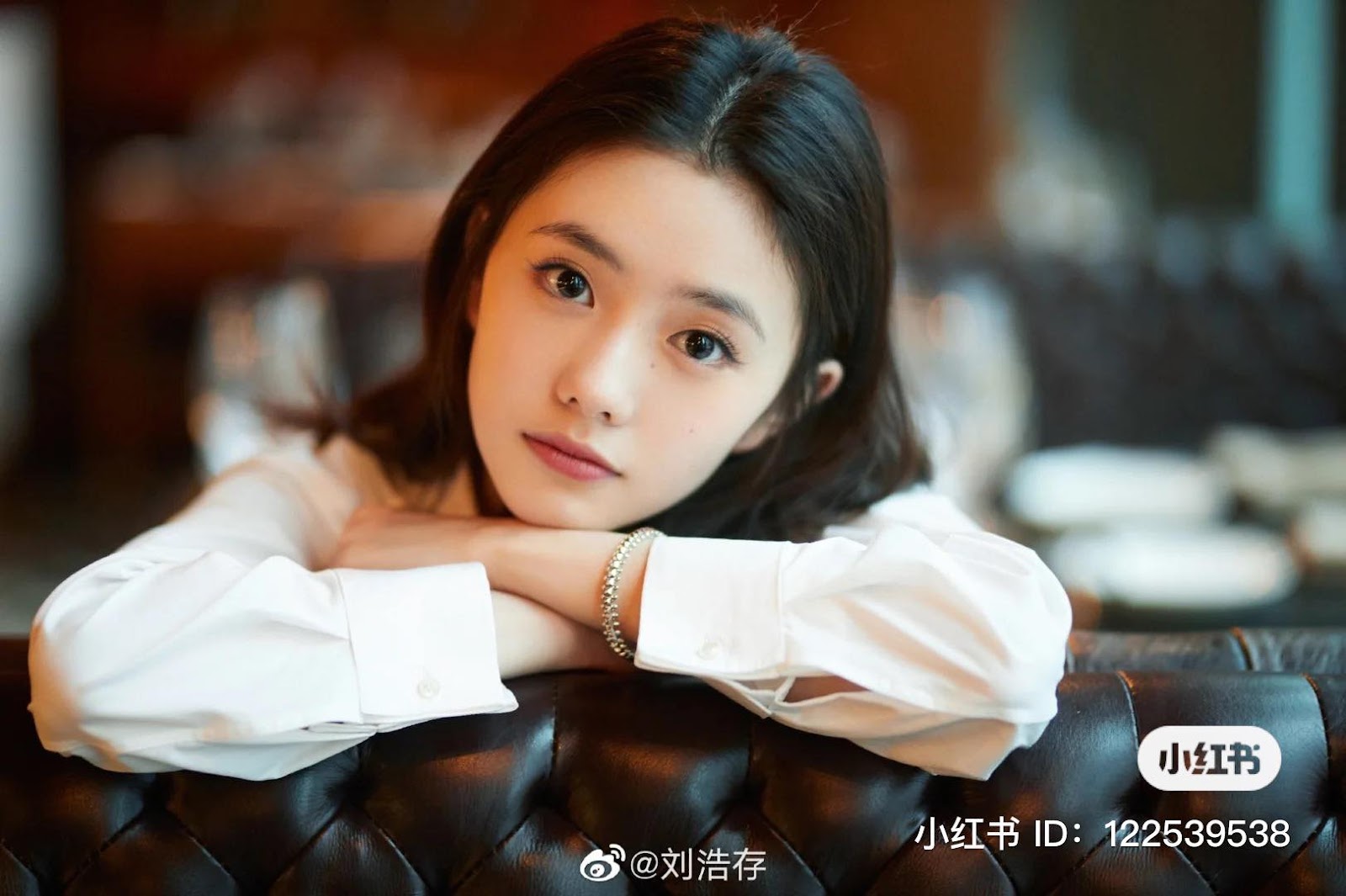 Triệu Lộ Tư trà xanh, Tống Tổ Nhi và 2 mỹ nhân này trở thành tân tứ tiểu Hoa đán Cbiz - Hình 4
