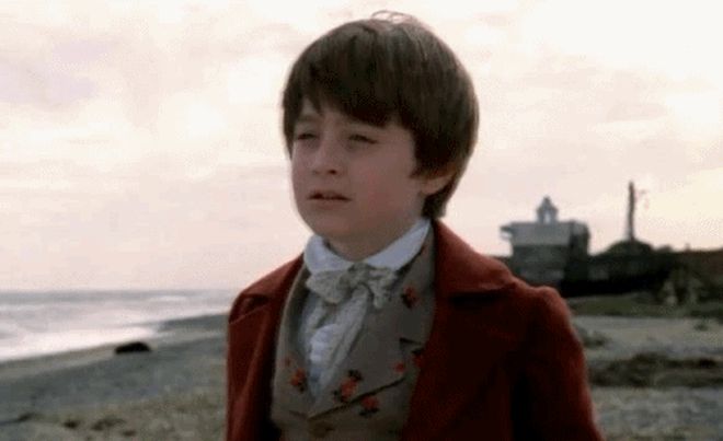 Cưng xỉu phim của Daniel Radcliffe trước Harry Potter: Đụng độ cả hội Giáo sư Hogwarts, diễn đỉnh thế nào mà nước Anh ngỡ ngàng? - Hình 2