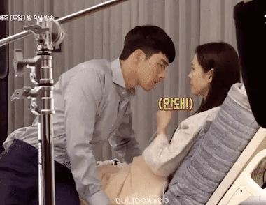 Loạt hậu trường lịm tim của Hyun Bin - Son Ye Jin được đào lại, nhìn qua biết ngay ai là nóc nhà - Hình 10