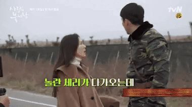 Loạt hậu trường lịm tim của Hyun Bin - Son Ye Jin được đào lại, nhìn qua biết ngay ai là nóc nhà - Hình 5