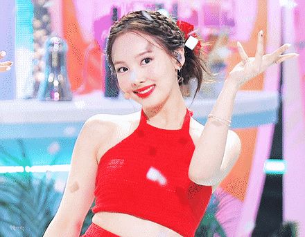 Tranh cãi về Nayeon: Nếu chỉ được chọn 1, nàng idol nên gắn bó với hình ảnh nào? - Hình 13