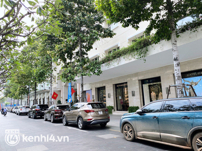 Dior  Ảnh của Đường Đồng Khởi Thành phố Hồ Chí Minh  Tripadvisor
