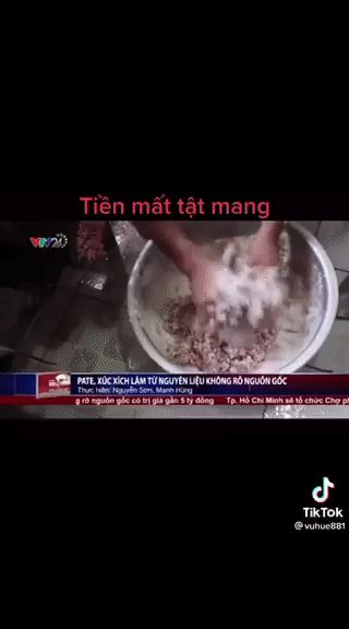 Chiêu trò phù phép pate và xúc xích khiến người tiêu dùng toát mồ hôi hột, nhìn cận cảnh quy trình thực hiện càng thêm ám ảnh kinh hoàng - Hình 3