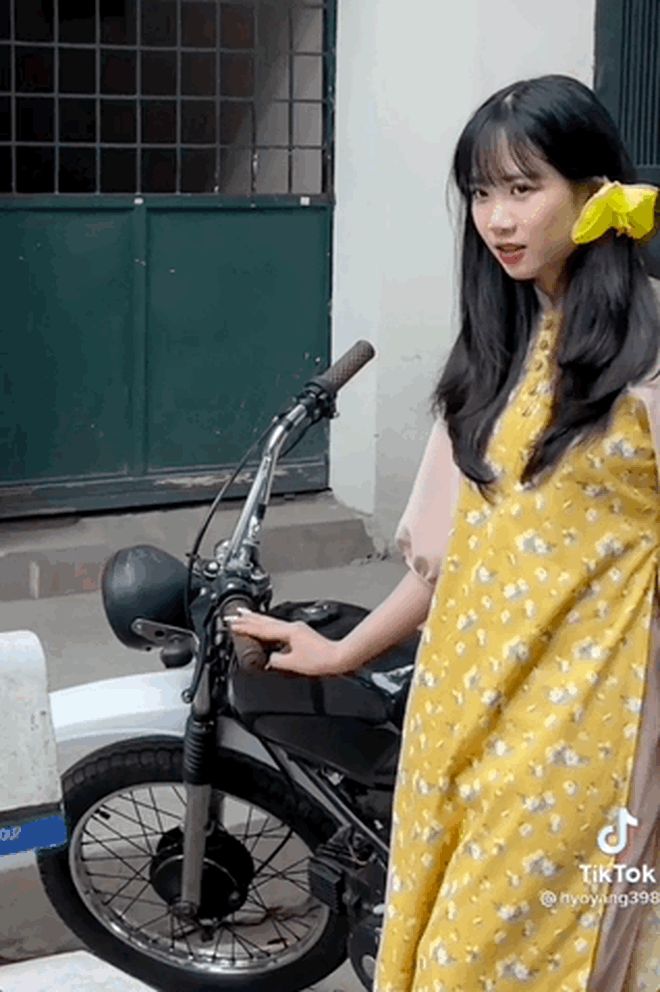 Clip: Loanh quanh Sài Gòn cuối năm, va phải những tiểu thơ diện áo dài, tay ôm bó lay ơn dễ cưng vô cùng! - Hình 8