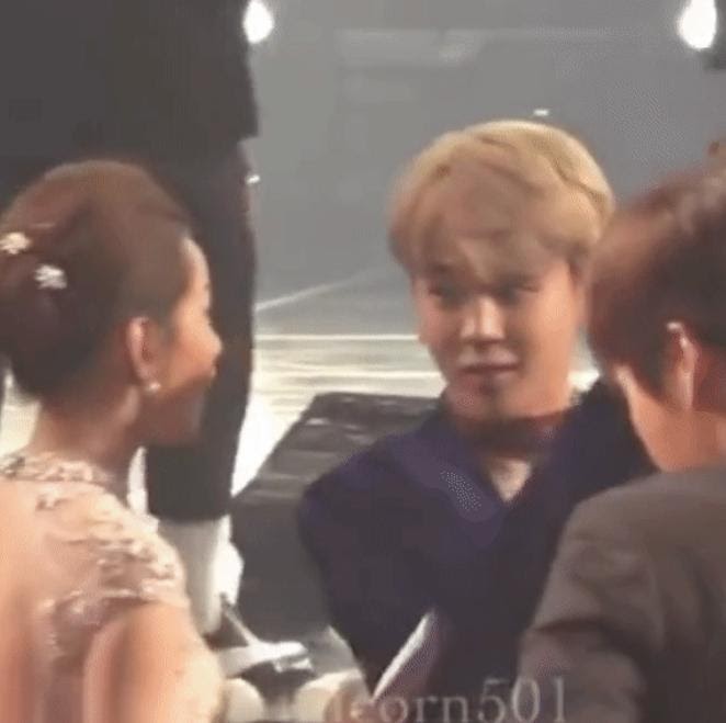 Chi Pu chạm mặt Jimin (BTS), nói chuyện rôm rả như bạn thân - Hình 2