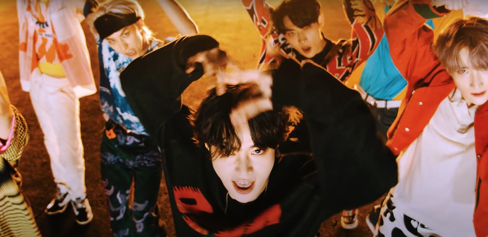 Hanbin chính thức lộ diện trong video đầu tiên của TEMPEST, chàng idol Việt giữ vị trí gì? - Hình 2