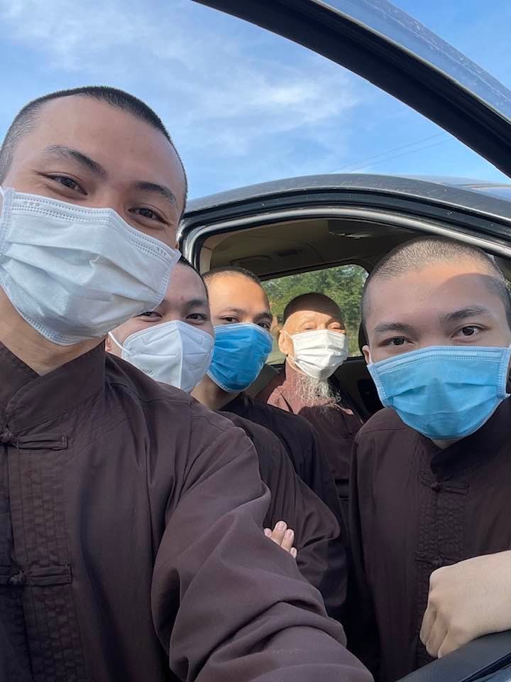 Hé lộ quá khứ của thầy ông nội Lê Tùng Vân Tịnh thất Bồng Lai: Từ nhỏ đến lớn chưa từng tu hành ở chùa nào - Hình 6