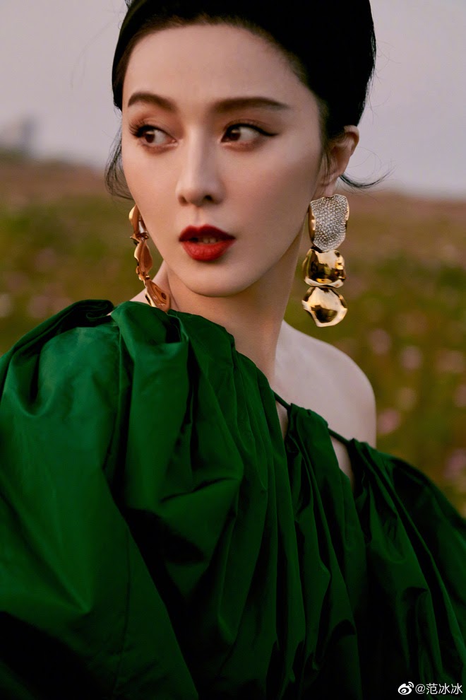 Phạm Băng Băng diện váy ngủ mỏng tang làm beauty blogger, gây sốc với mặt mộc ở tuổi 40 - Hình 5