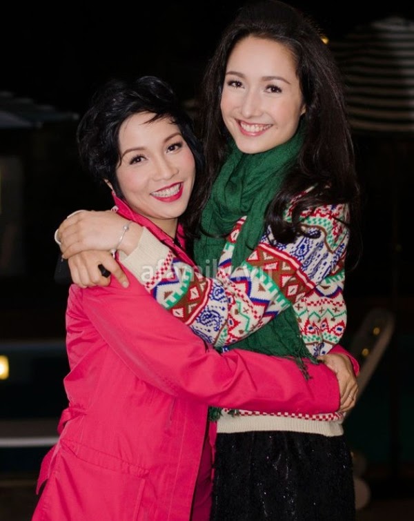 Diva Mỹ Linh - Mẹ kế điểm 10 của Vbiz: Viết thư cho bà cả xin được nuôi con chồng - Hình 4