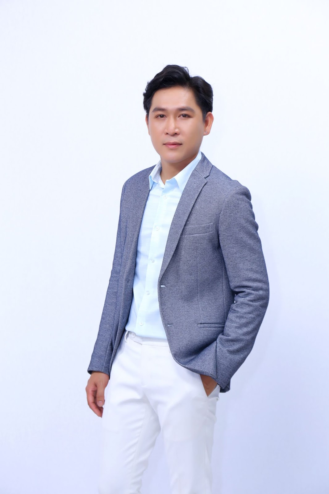 Lãng tử Bolero Tùng Anh kể về hành trình gian nan ngày đầu theo nghề hát - Hình 1