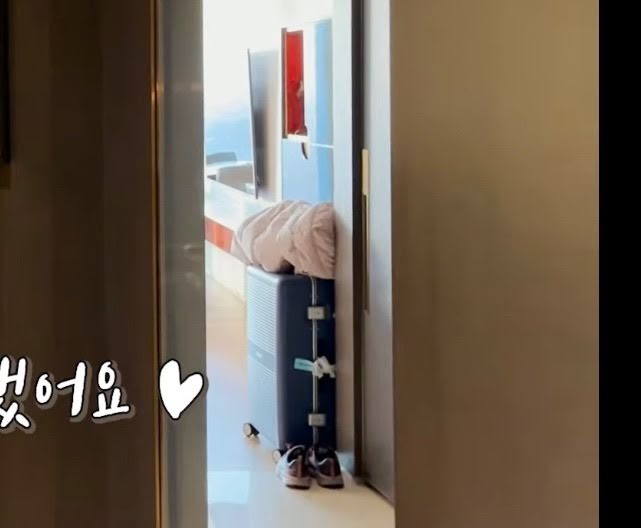 Một cặp đôi của Địa ngục độc thân bị thám tử mạng tìm ra bằng chứng đang hẹn hò - Hình 7