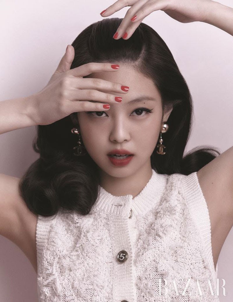 Jennie (BLACKPINK) từng đốt cháy Grammy Hàn với body ma-nơ-canh, khiến BTS mặt cứng đơ kém tự nhiên - Hình 10