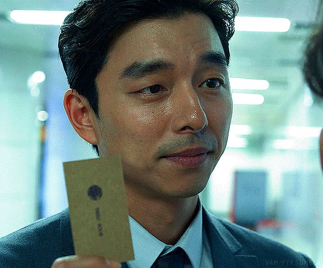 Những màn cameo đỉnh nhất phim Hàn 2021: Gong Yoo gây sốt ở Squid Game, Kim Yoo Jung tỏa sáng visual có hot hơn hội Hospital Playlist? - Hình 2