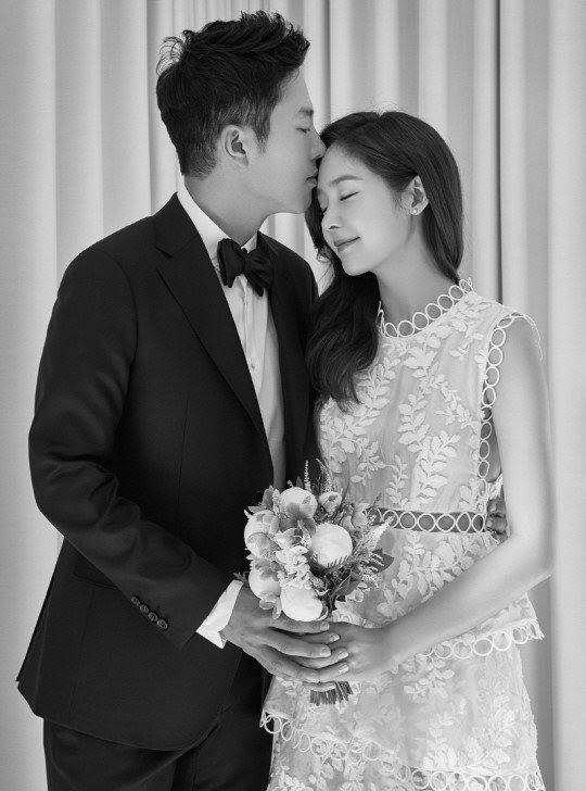 Sung Yuri - Nữ hoàng tuyết sinh song thai ở tuổi 41 - Hình 7