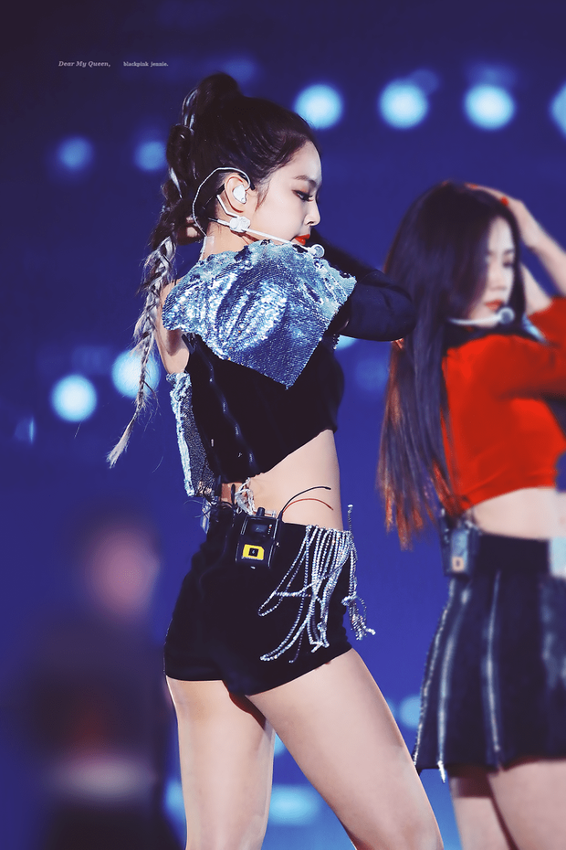 Nhìn mỹ nhân MOMOLAND mặc outfit ngắn cũn, nhớ năm xưa Jennie (BLACKPINK)  từng đau khổ vì tình huống tương tự - Nhạc quốc tế - Việt Giải Trí