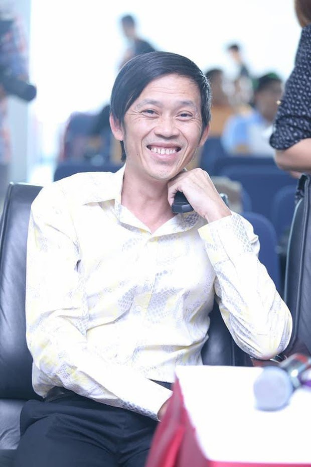 NS Hoài Linh bị phát hiện đã thẩm mỹ 1 điểm trên gương mặt trong ngày tái xuất hậu ồn ào 14 tỷ đồng - Hình 3