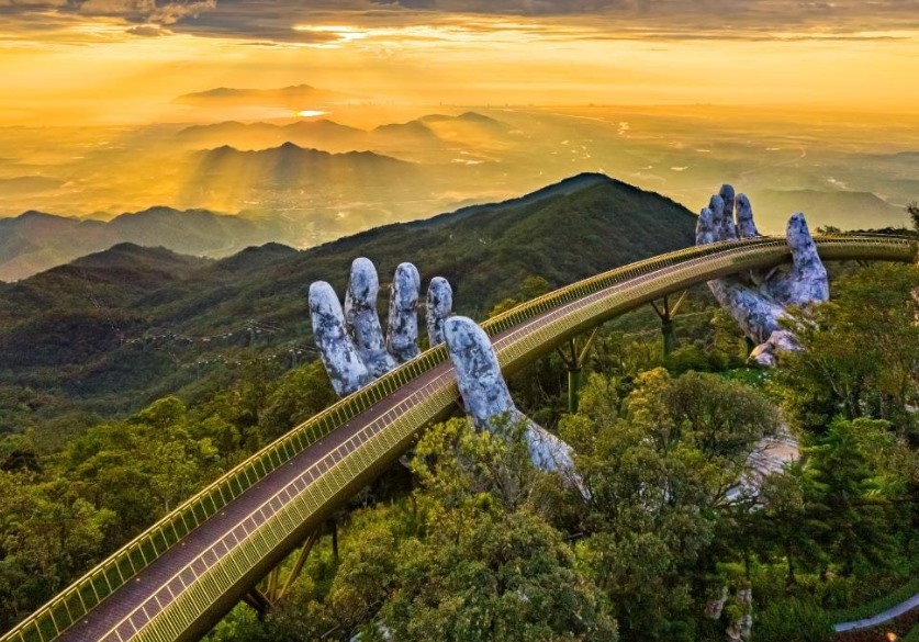Cây cầu Vàng Đà Nẵng bỗng dưng nổi tiếng như thế nào? - Hình 2