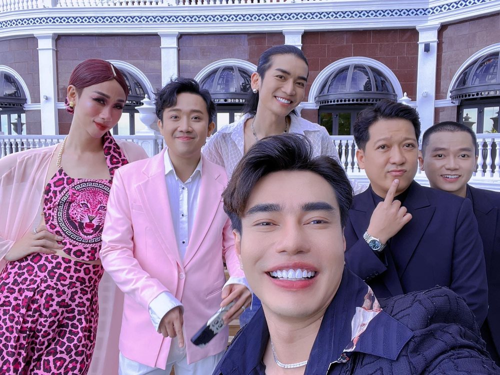 Dàn sao Việt lên đồ nổi bật đổ bộ hôn lễ của Diệu Nhi - Anh Tú - Hình 4